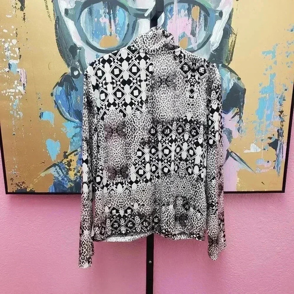 Mirror Image Black and White Shimmery Zip Front Jacket - Picture 2 of 7